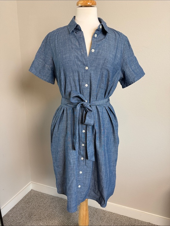 J. Crew Dresses & Skirts - J.Crew Chambray Shirt Dress Belted 100% Cotton Pockets Size 10